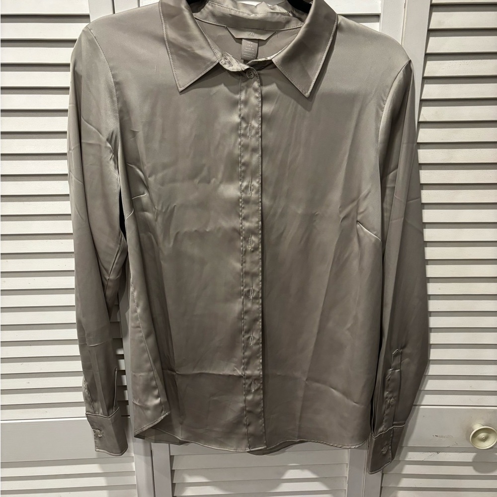 H&M Gray Button Down Shirt Satin Finish